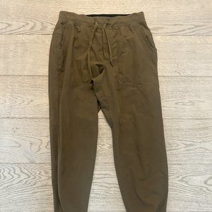 Lululemon - ABC Jogger Shorter Length *Warpstreme - Large